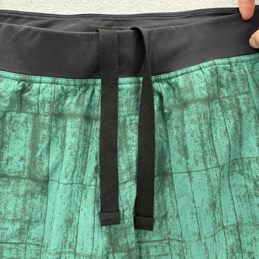Lululemon Pace Breaker Shorts Mens Large Blue Green Vintage Abstract Running - Picture 4 of 11